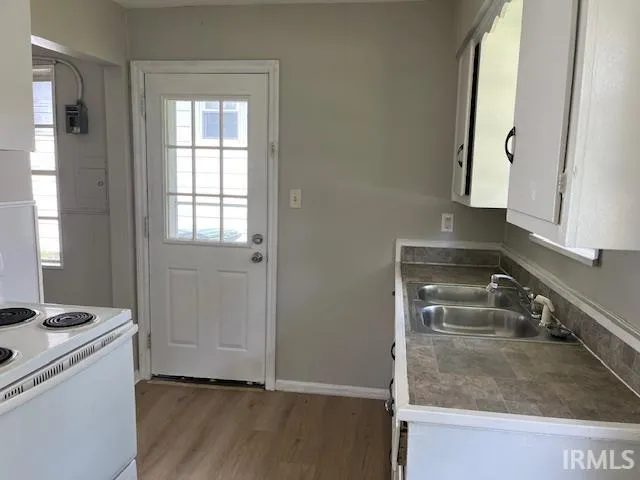 $895 | 1121 South Dexter Avenue, Evansville, IN 47714