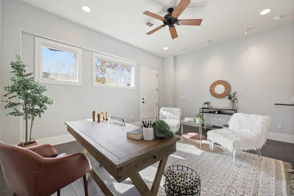 $900,000 | 206 East Live Oak Street, Unit C, Austin, TX 78704