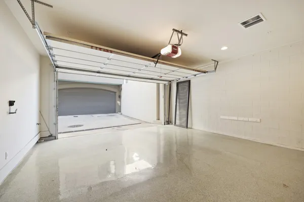 $900,000 | 206 East Live Oak Street, Unit C, Austin, TX 78704