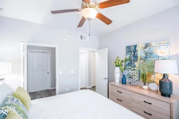 $919 | 6710 Babcock Road, Unit 1012, San Antonio, TX 78249
