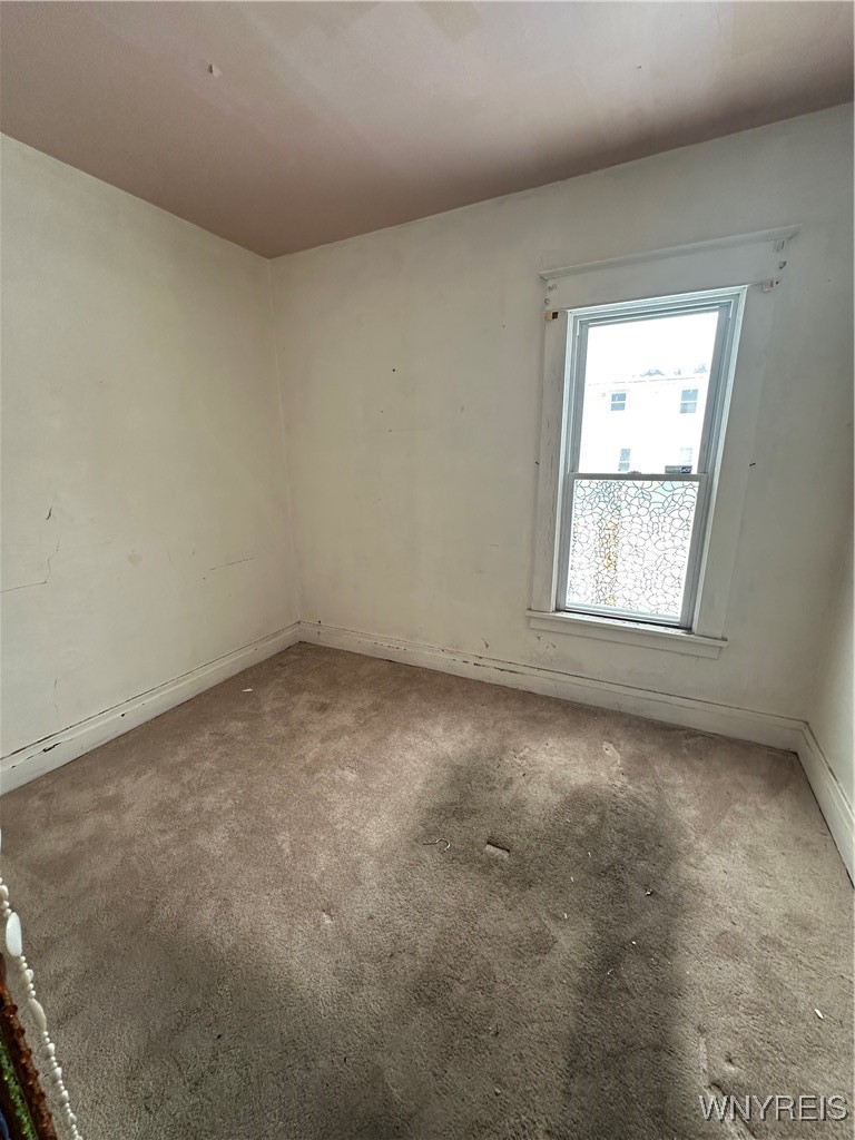 241 Herman Street Buffalo, NY 14211 - Photo 5 of 20