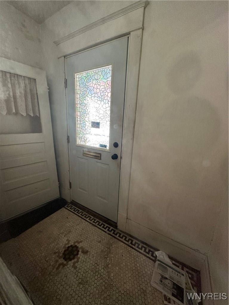 241 Herman Street Buffalo, NY 14211 - Photo 9 of 20