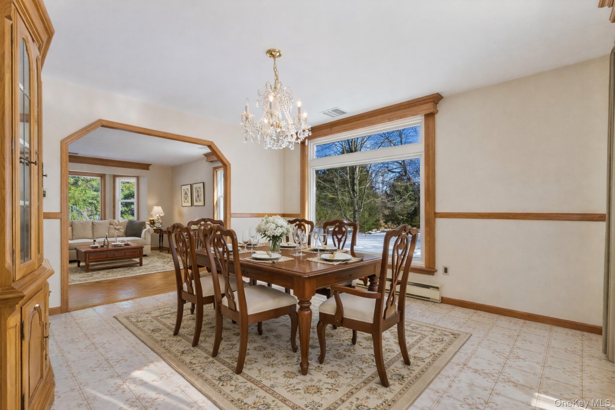 7 Cimarron Road Putnam Valley, NY 10579 - Photo 14 of 50 Virtually Staged Dining room
