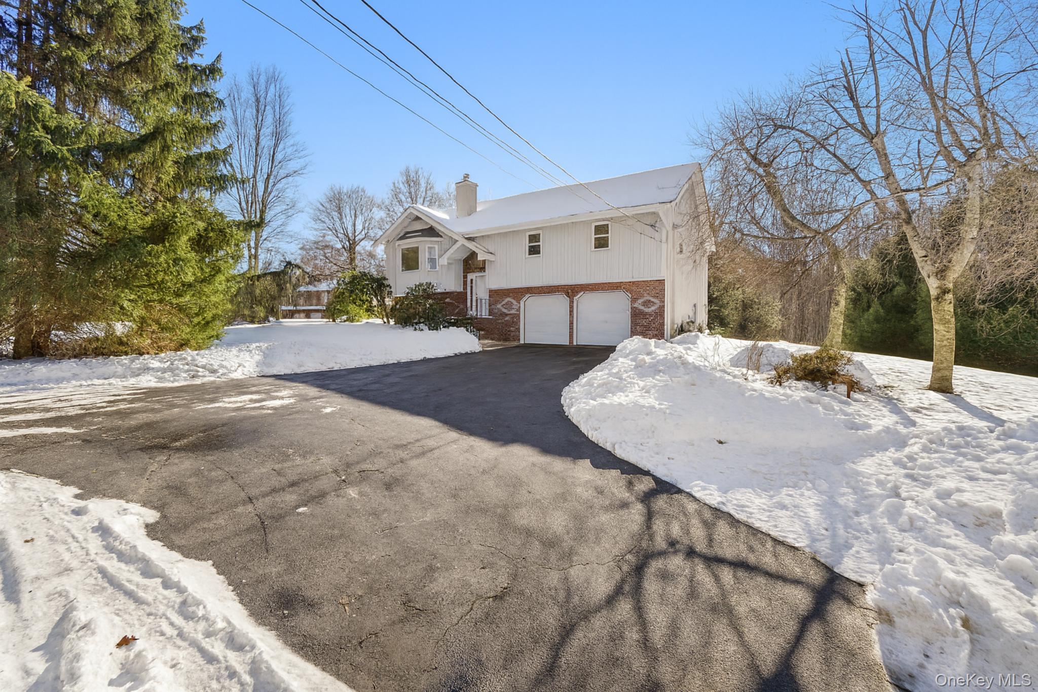 7 Cimarron Road Putnam Valley, NY 10579 - Photo 5 of 50 Virtual removal of snow