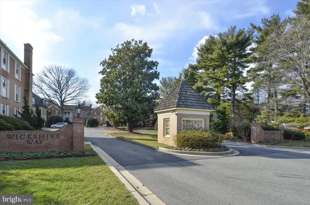 $755,000 | 10904 Wickshire Way, Unit F3, Rockville, MD 20852