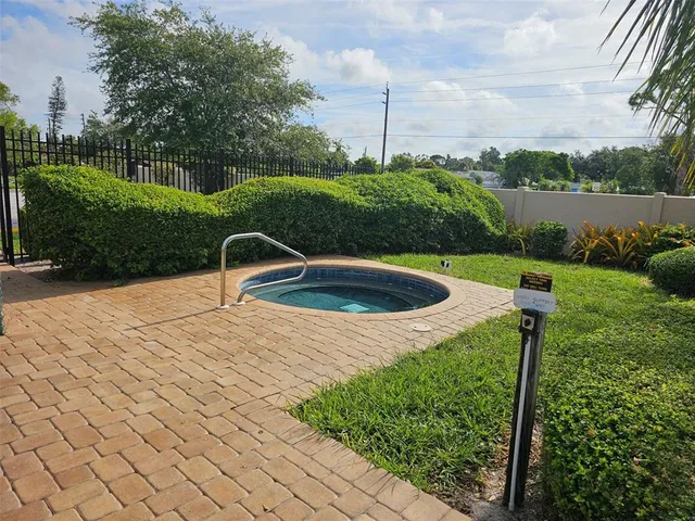 $3,900 | 3441 51st Ave Circle West, Unit 213, Bradenton, FL 34210