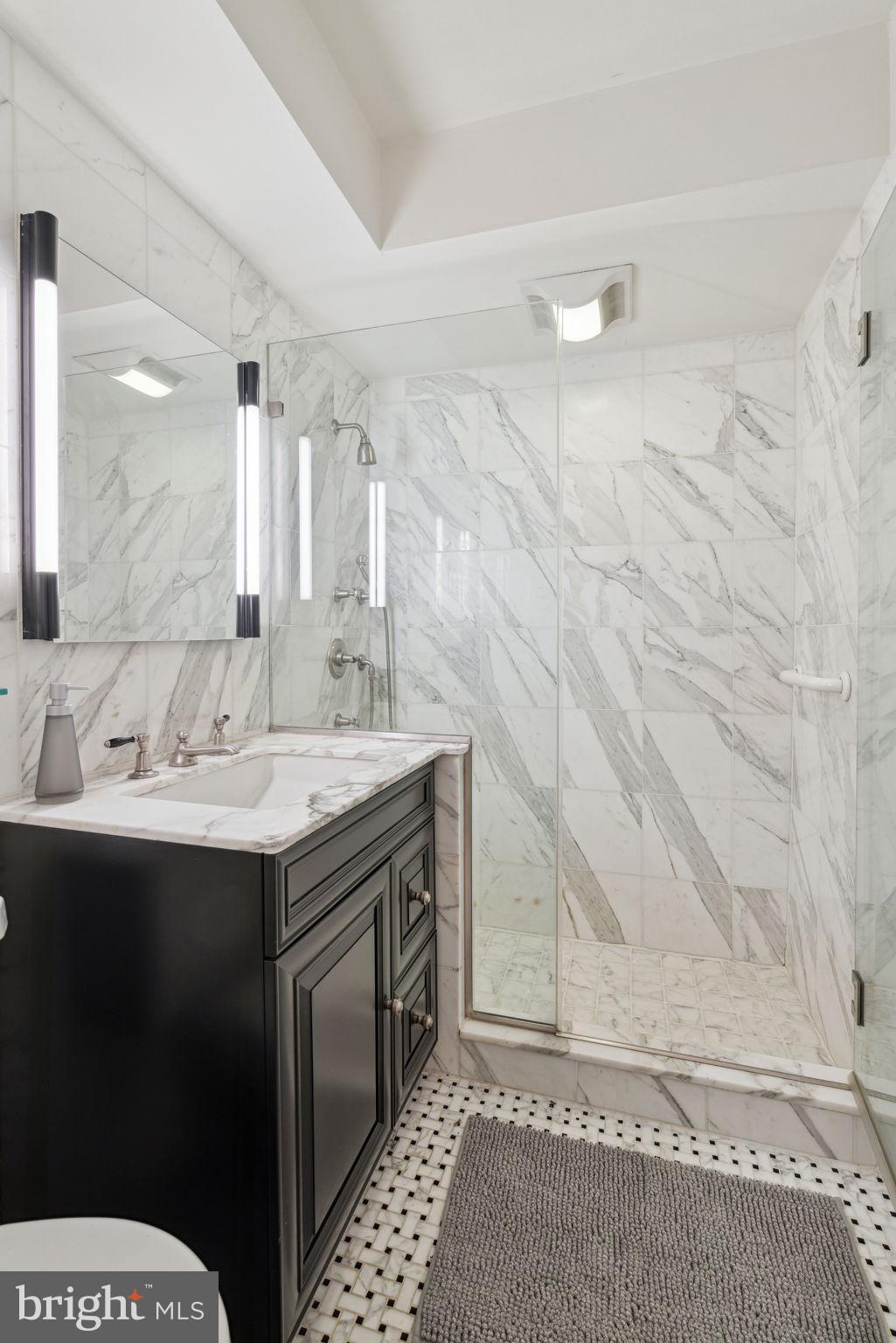 220 West Rittenhouse Square, Unit 5F Philadelphia, PA 19103 - Photo 17 of 27