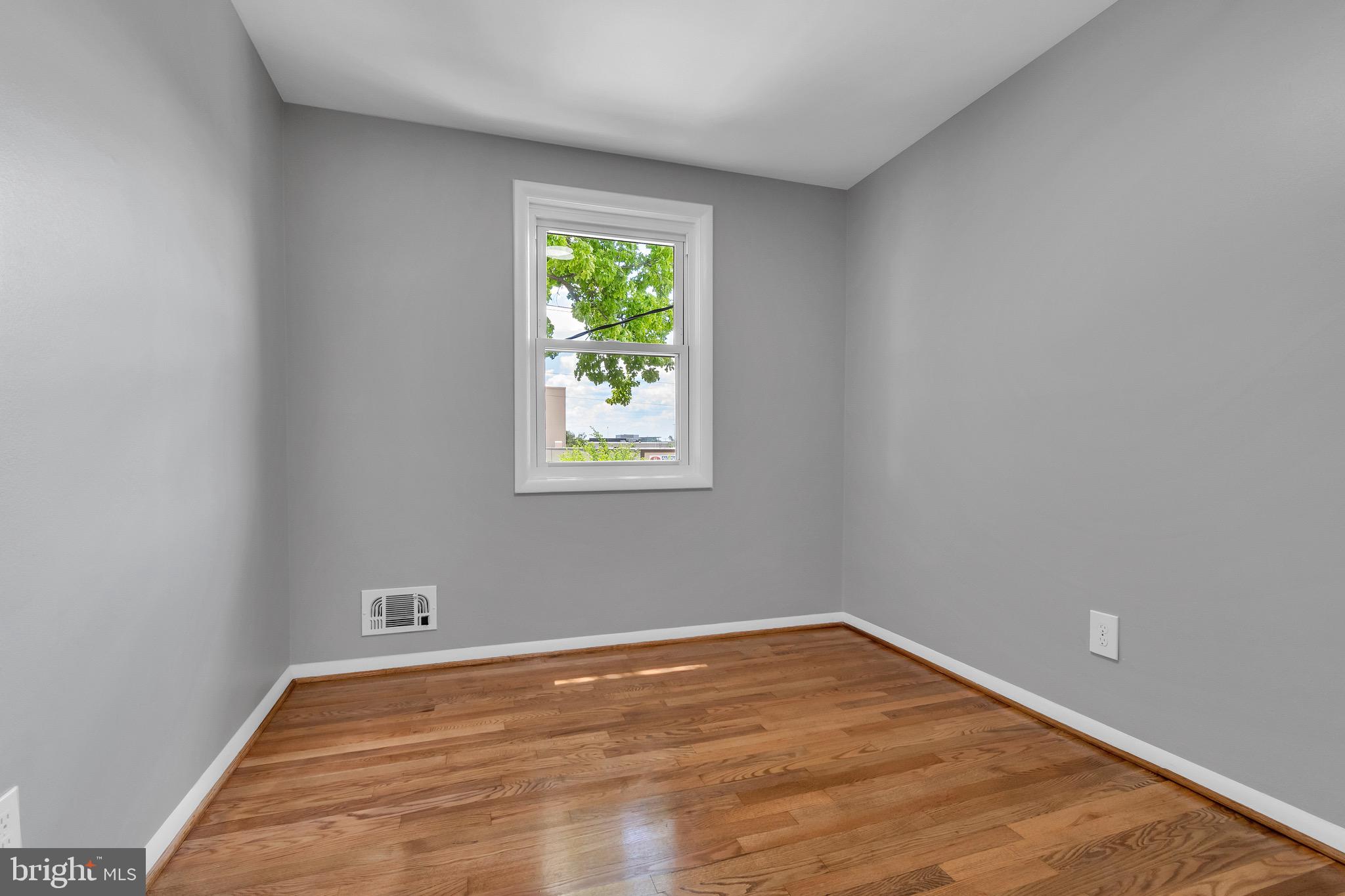 4223 Labyrinth Road Baltimore, MD 21215 - Photo 18 of 25 Bedroom three