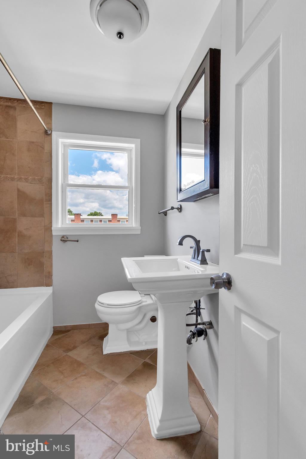 4223 Labyrinth Road Baltimore, MD 21215 - Photo 19 of 25 Bathroom