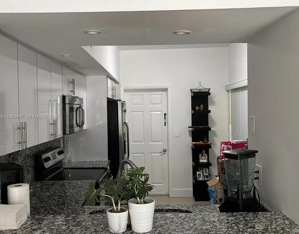 $3,200 | 11837 Southwest 100th Street, Miami, FL 33186