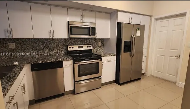 $3,200 | 11837 Southwest 100th Street, Miami, FL 33186