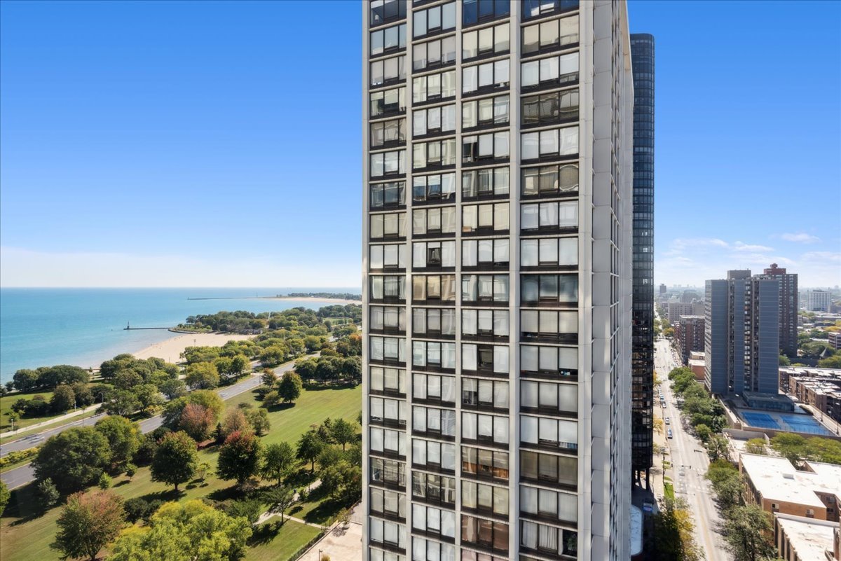 5455 North Sheridan Road, Unit 26122615 Chicago, IL 60640 - Photo 26 of 27