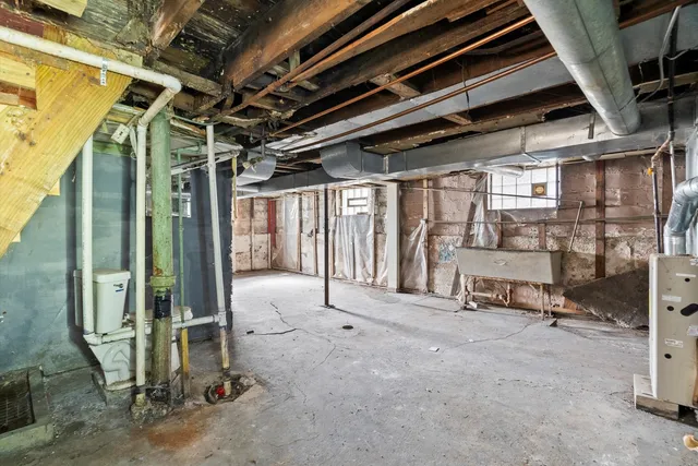 $59,999 | 2808 East 93rd Street, Chicago, IL 60617