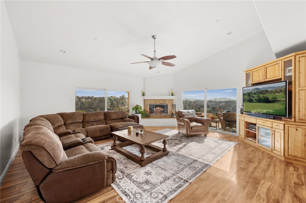 2240 Aqua Hill Road Fallbrook, CA 92028 - Photo 11 of 54