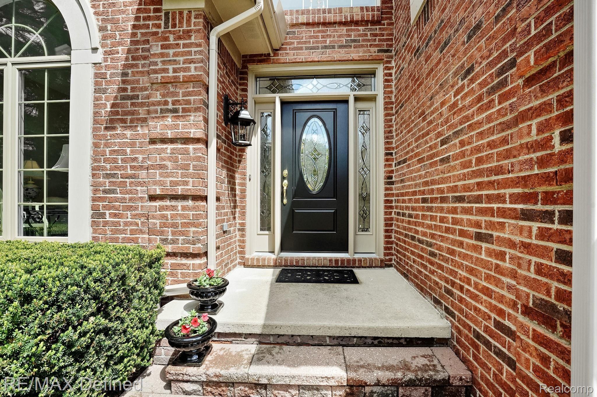 1179 Terra Lane Rochester, MI 48306 - Photo 3 of 40 3.jpg