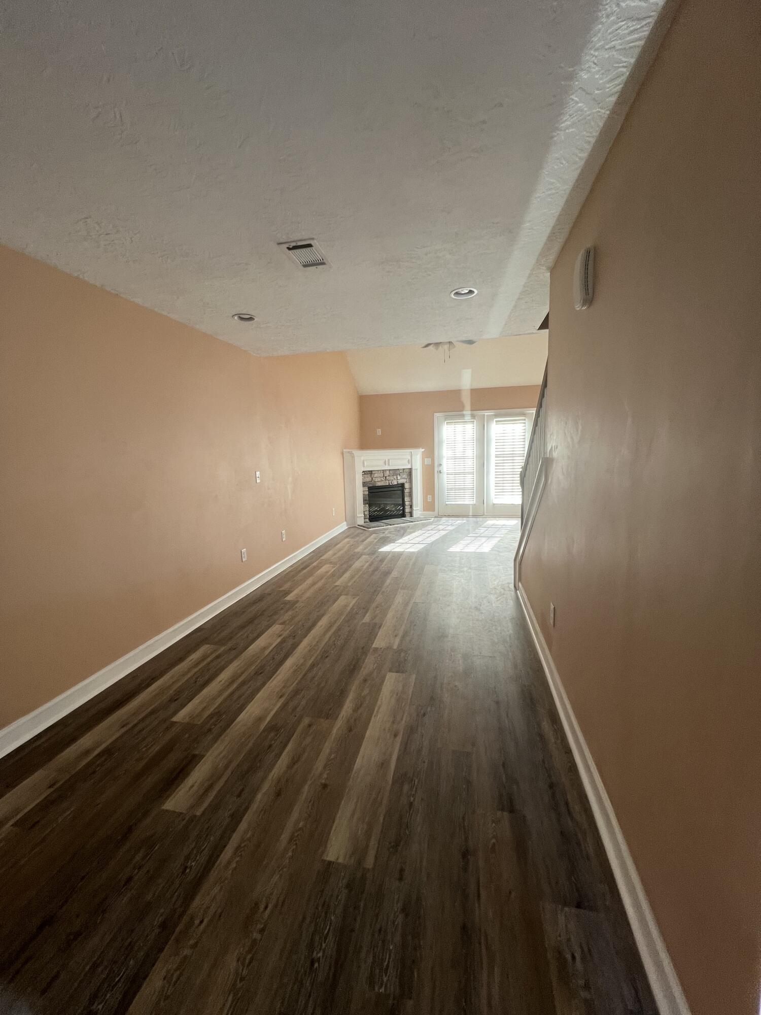 317 York Lane Augusta, GA 30909 - Photo 3 of 14 IMG_0572