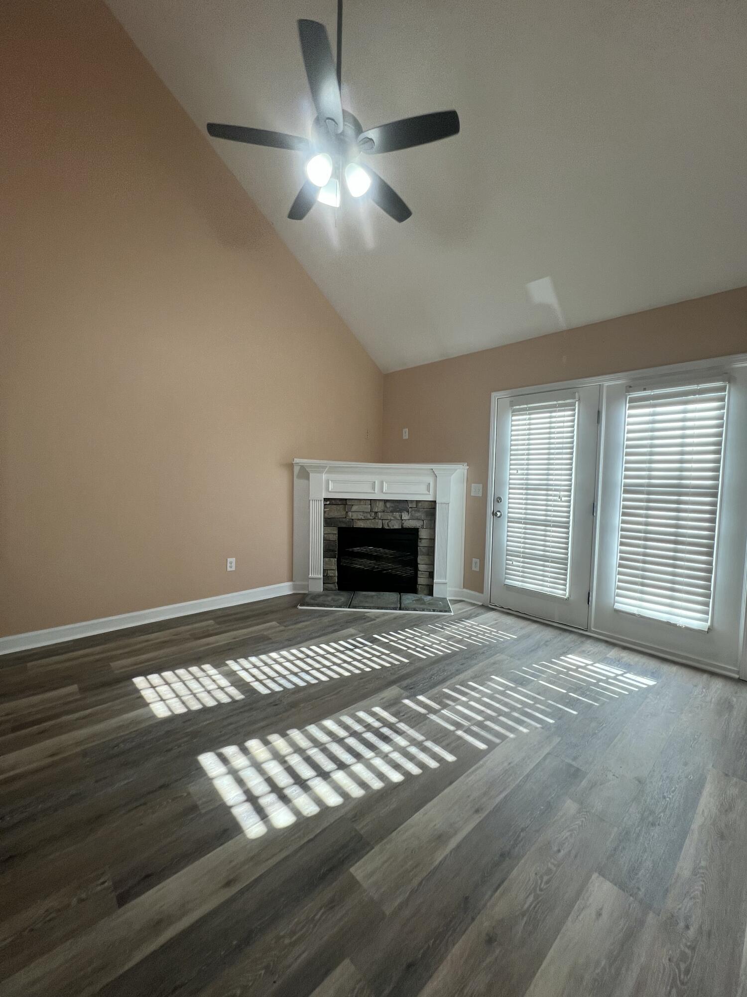 317 York Lane Augusta, GA 30909 - Photo 4 of 14 IMG_0579