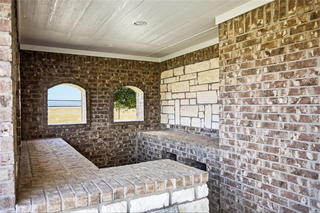1389 Thomas Road Springtown, TX 76082 - Photo 23 of 36 Gallery Image 23