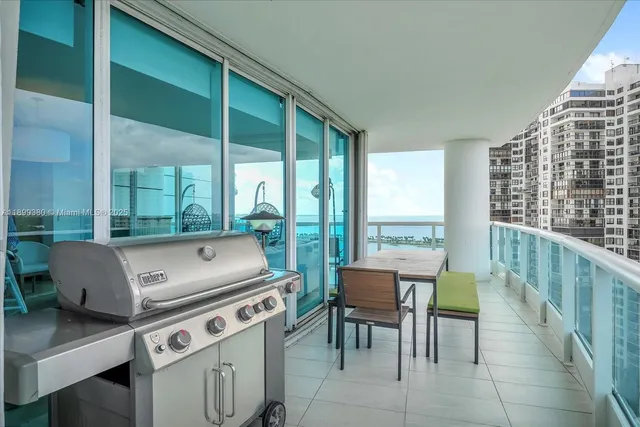$14,000 | 2127 Brickell Avenue, Unit 2005, Miami, FL 33129