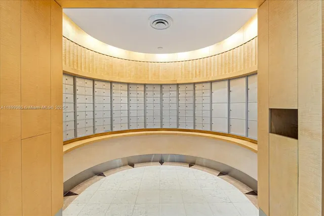 $14,000 | 2127 Brickell Avenue, Unit 2005, Miami, FL 33129