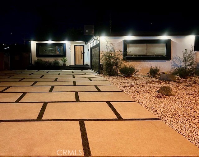 22020 Viscanio Road Woodland Hills, CA 91364 - Photo 3 of 18