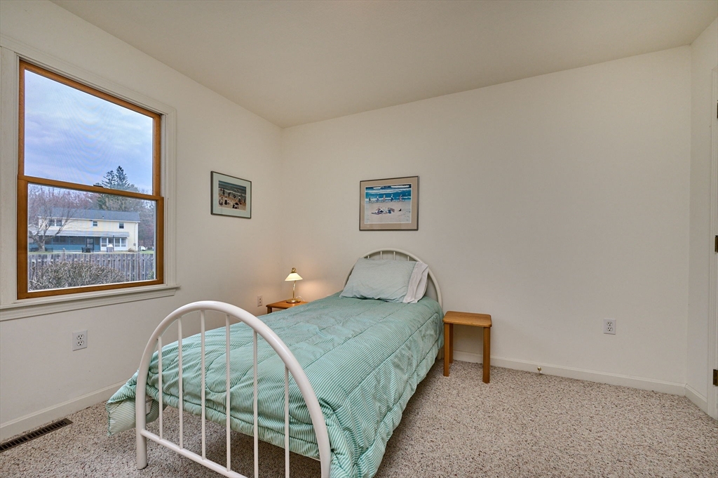 399 Bridge Road, Unit G Northampton, MA 01062 - Photo 14 of 29