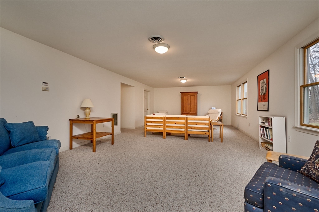 399 Bridge Road, Unit G Northampton, MA 01062 - Photo 18 of 29