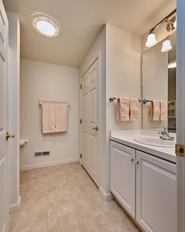 399 Bridge Road, Unit G Northampton, MA 01062 - Photo 21 of 29