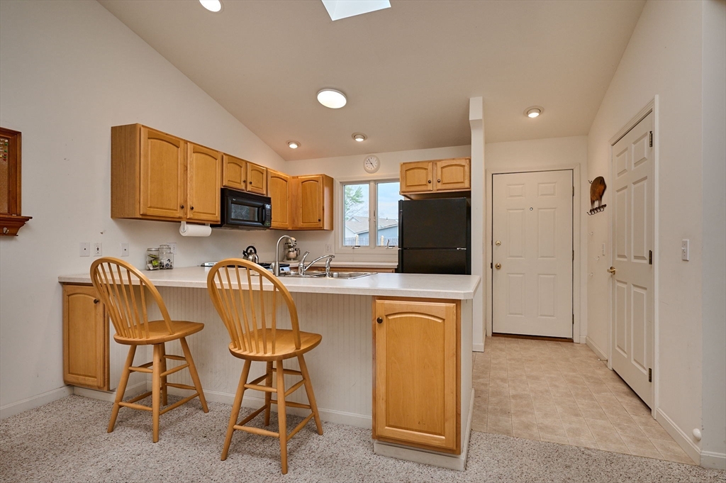 399 Bridge Road, Unit G Northampton, MA 01062 - Photo 4 of 29