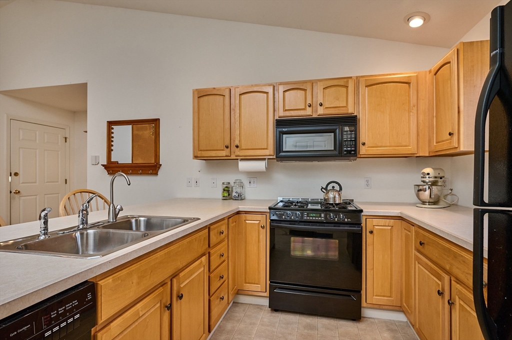 399 Bridge Road, Unit G Northampton, MA 01062 - Photo 5 of 29