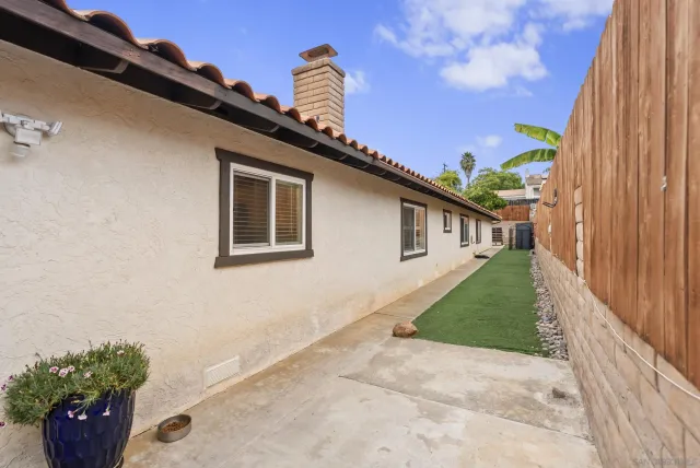 $1,095,000 | 1918 Odell Circle, Vista, CA 92084