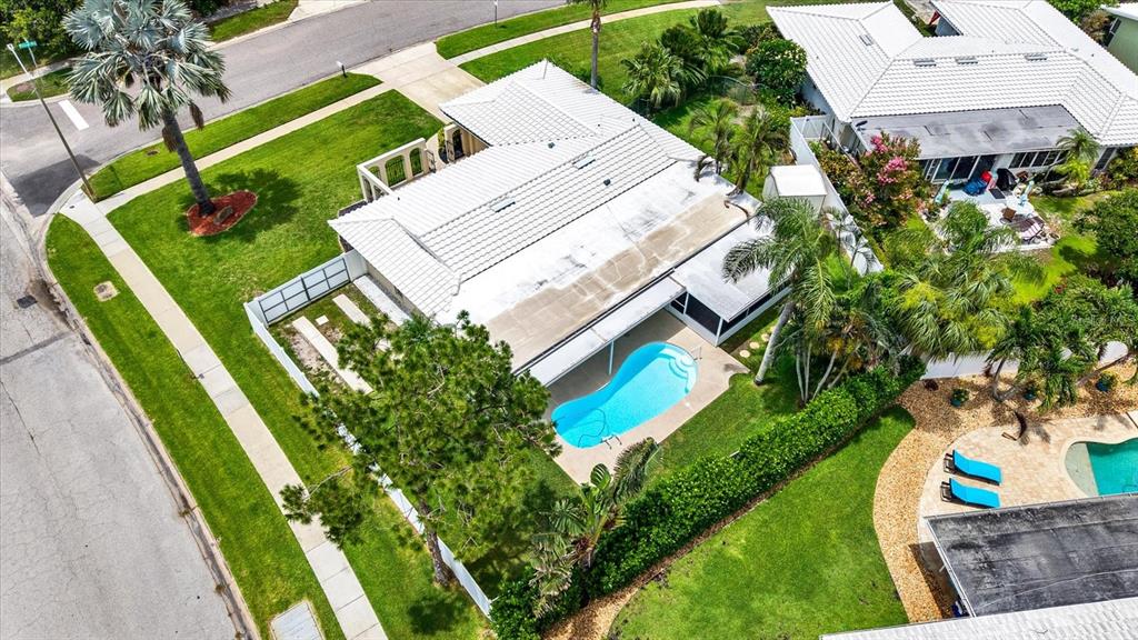 14560 Passage Way Seminole, FL 33776 - Photo 3 of 59