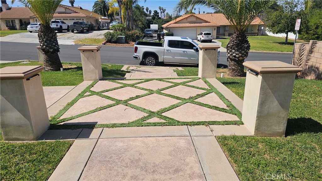 14230 Avenida Munoz Riverside, CA 92508 - Photo 4 of 32