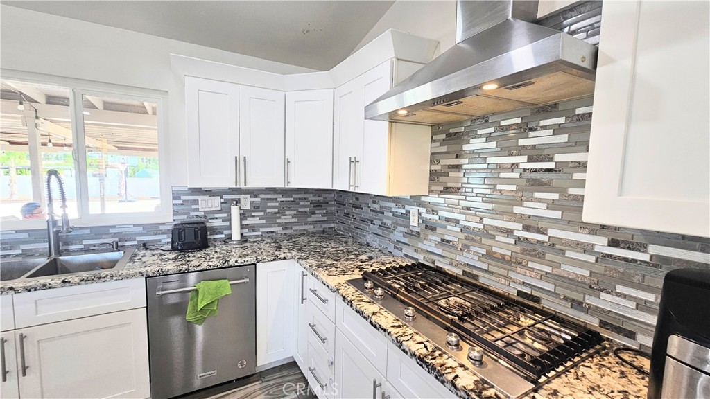 14230 Avenida Munoz Riverside, CA 92508 - Photo 10 of 32