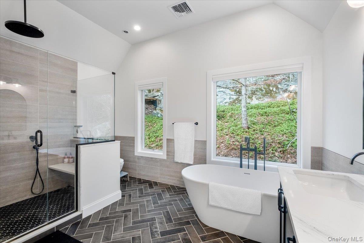 1 Fox Ridge Road Armonk, NY 10504 - Photo 13 of 37