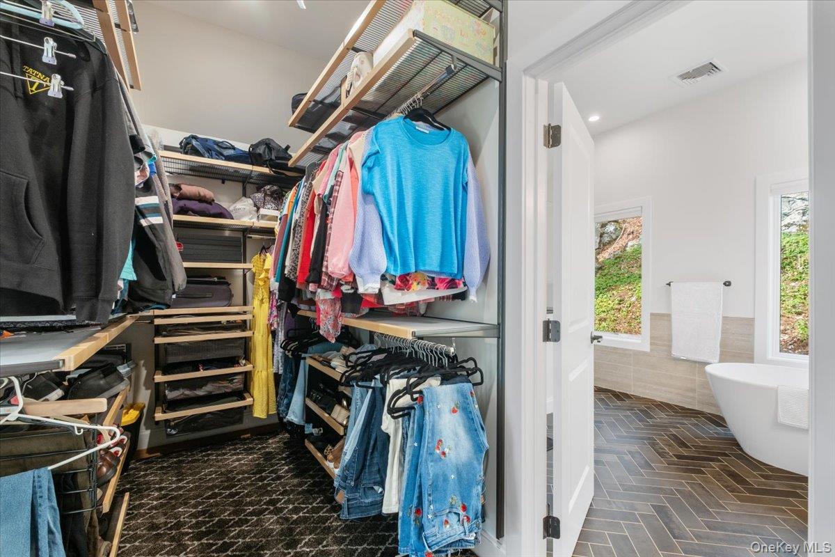 1 Fox Ridge Road Armonk, NY 10504 - Photo 16 of 37