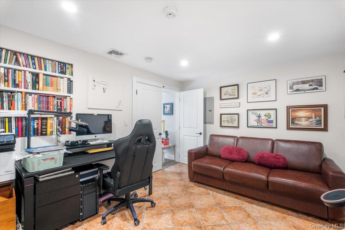 1 Fox Ridge Road Armonk, NY 10504 - Photo 31 of 37