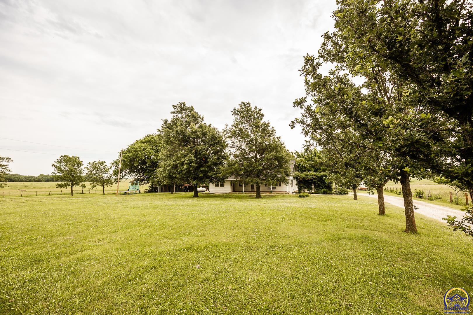 2626 Rd F Americus, KS 66835 - Photo 38 of 70