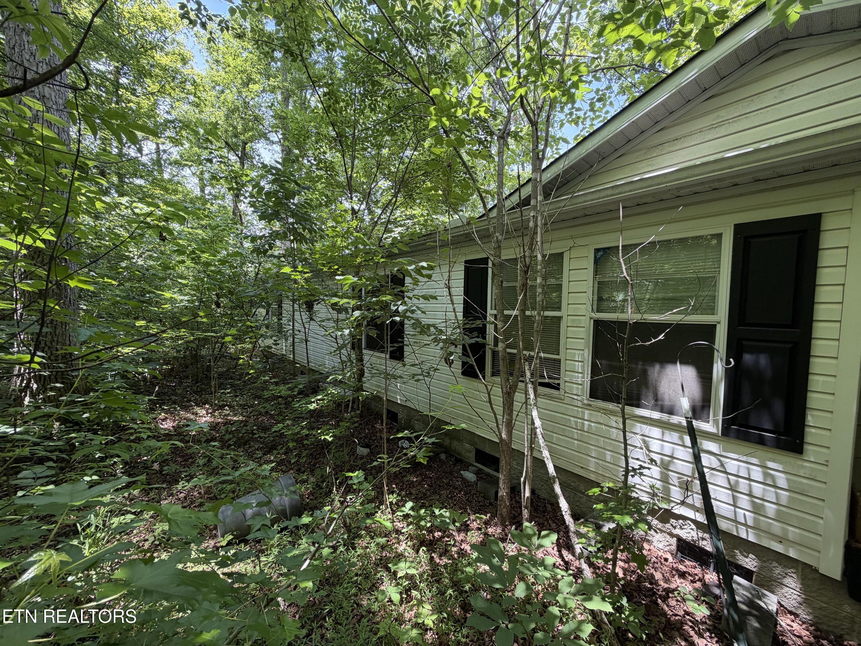 1919 Reagan Mill Road Maryville, TN 37803 - Photo 7 of 15 Old Manufactured Home Front