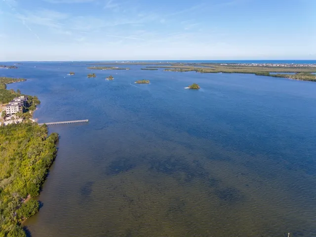 $2,500 | 5735 Marina Drive, Unit 3, Sebastian, FL 32958