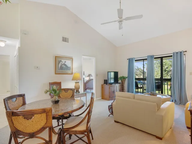 $2,500 | 5735 Marina Drive, Unit 3, Sebastian, FL 32958