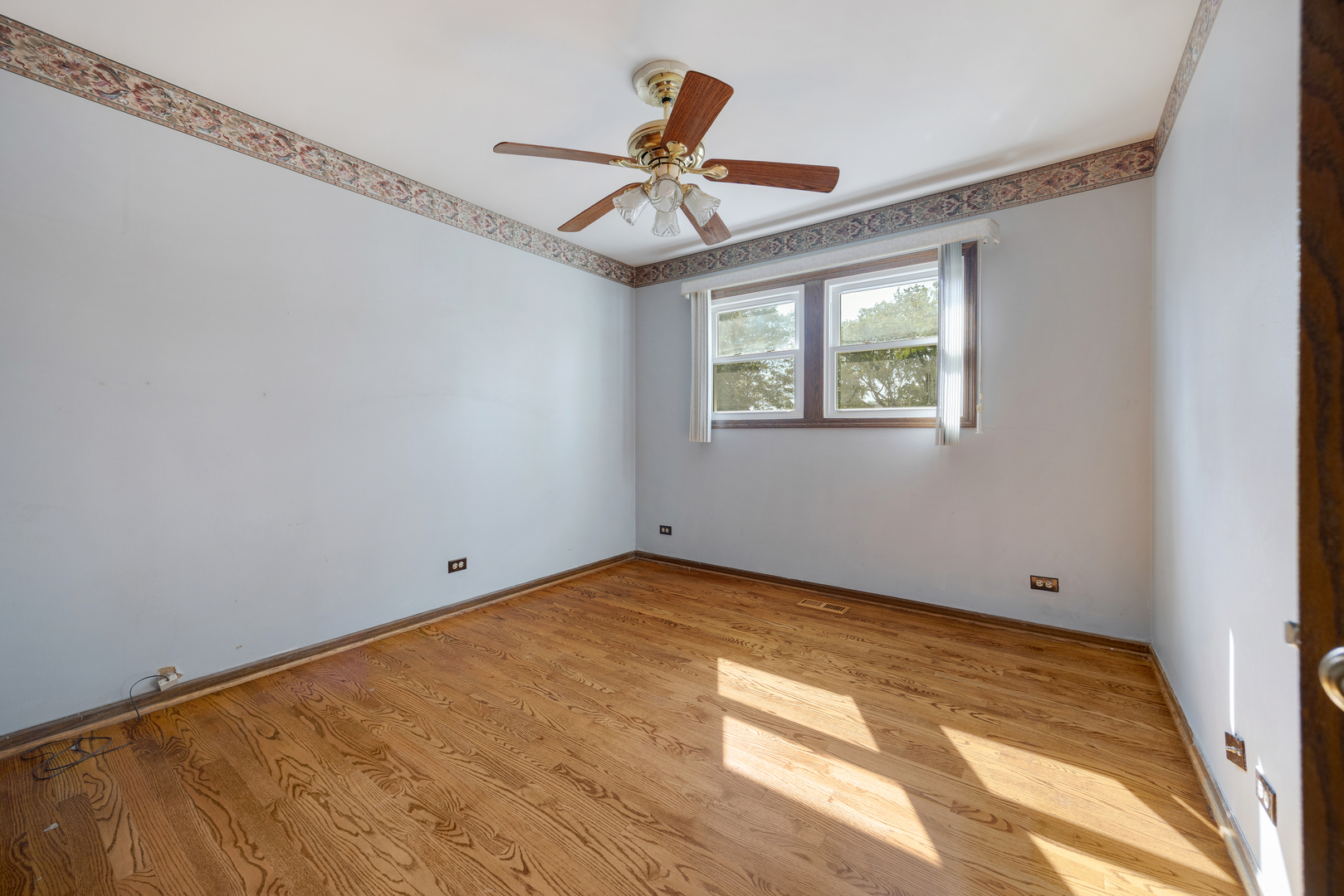 565 Rutgers Lane Elk Grove Village, IL 60007 - Photo 25 of 35 Gallery Image 25