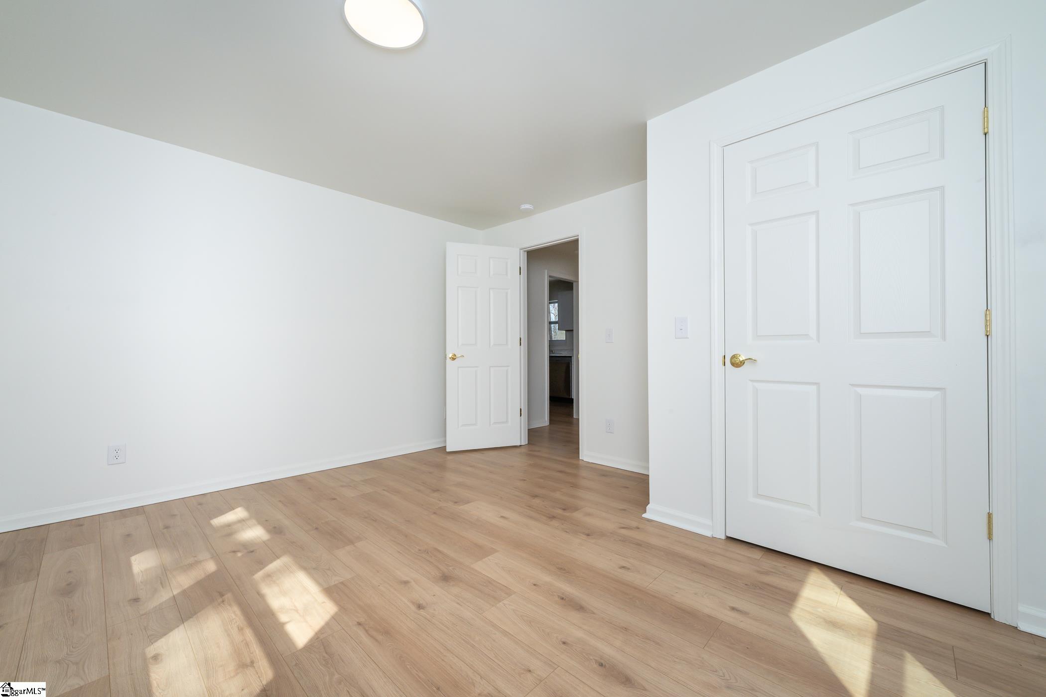 509 South Bomar Avenue Landrum, SC 29356 - Photo 12 of 23