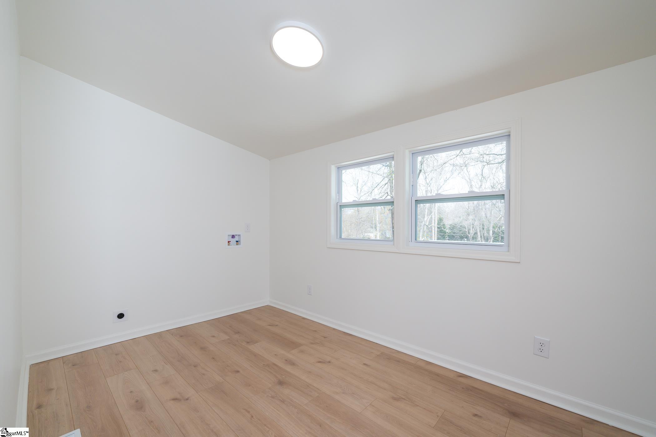 509 South Bomar Avenue Landrum, SC 29356 - Photo 17 of 23