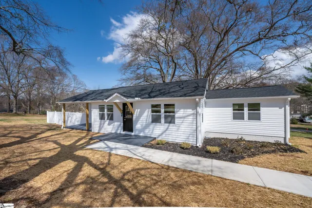 $254,900 | 509 South Bomar Avenue, Landrum, SC 29356