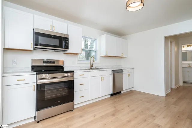 $254,900 | 509 South Bomar Avenue, Landrum, SC 29356