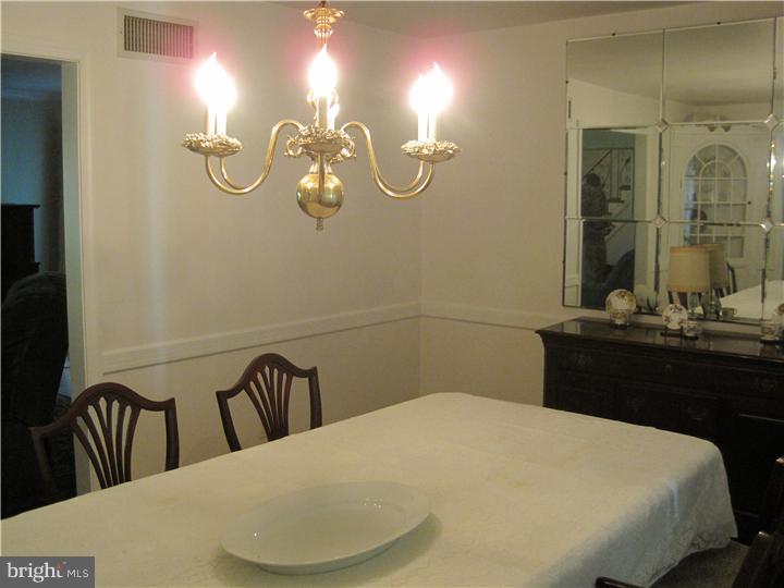 21 Williams Road Haverford, PA 19041 - Photo 8 of 23 Dining Room