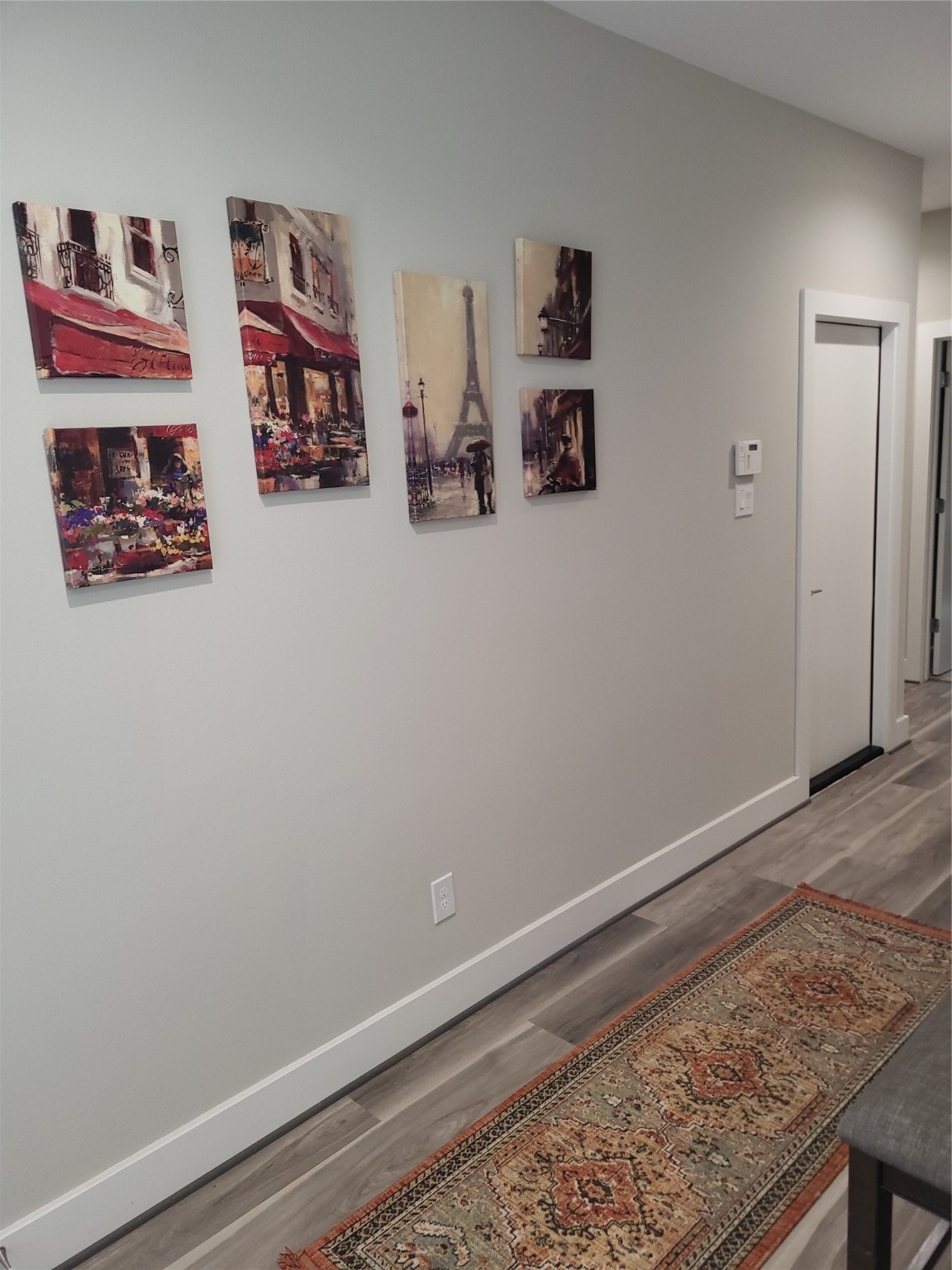 240 Julia Street, Unit A Houston, TX 77022 - Photo 27 of 36 This is the wall just to the left as you enter the home.