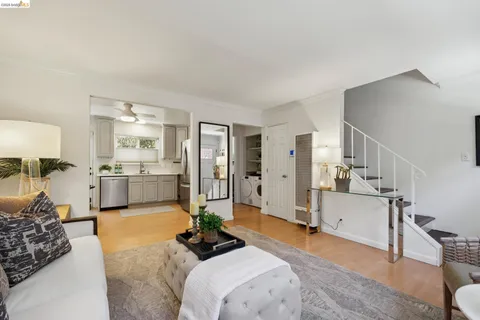 $499,000 | 2207 Damuth Street, Unit 2, Oakland, CA 94602