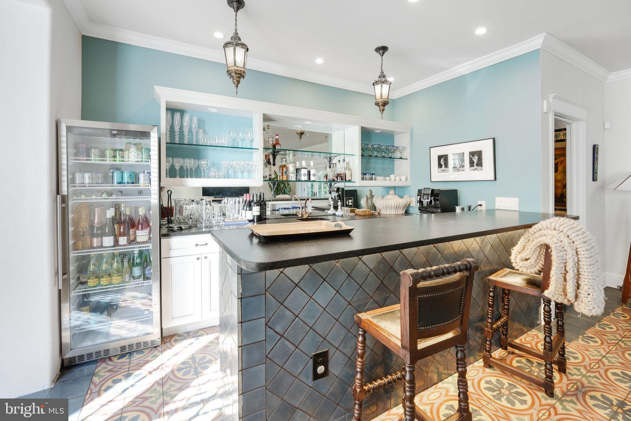 2733 35th Street Northwest Washington, DC 20007 - Photo 18 of 61 Bar